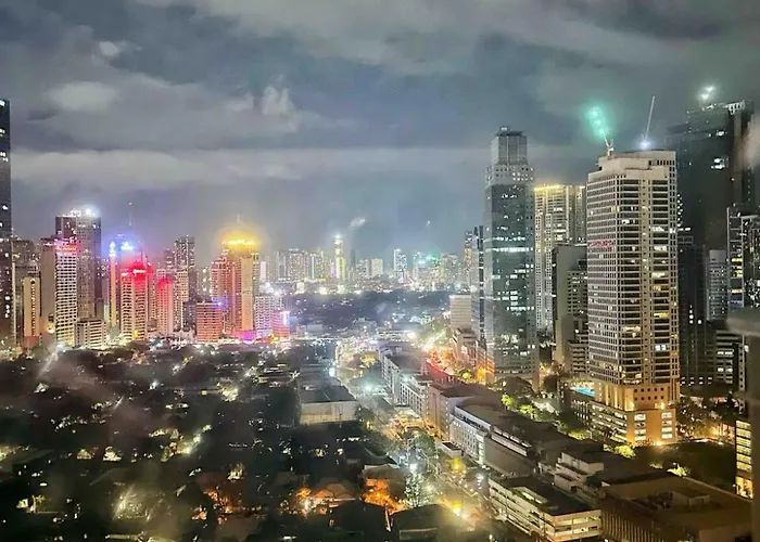Cozy Makati 2br In Cbd Ayala Area With Games, Ktv, And Amazing Pools!