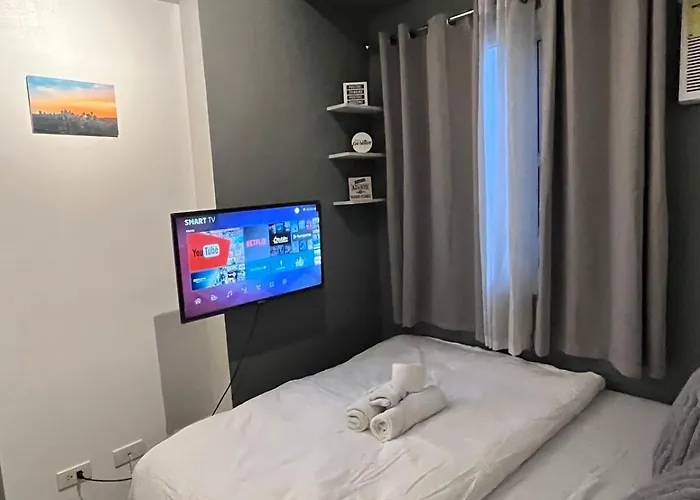 Apartment Cozy Makati 2br In Cbd Ayala Area With Games, Ktv, And Amazing Pools! *