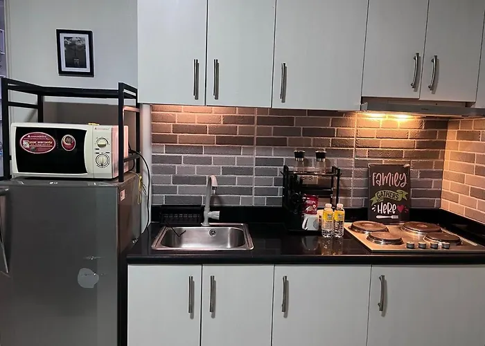 Apartment Cozy Makati 2br In Cbd Ayala Area With Games, Ktv, And Amazing Pools! *